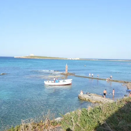 Il Pesce Nero Portopalo Di Capo Passero